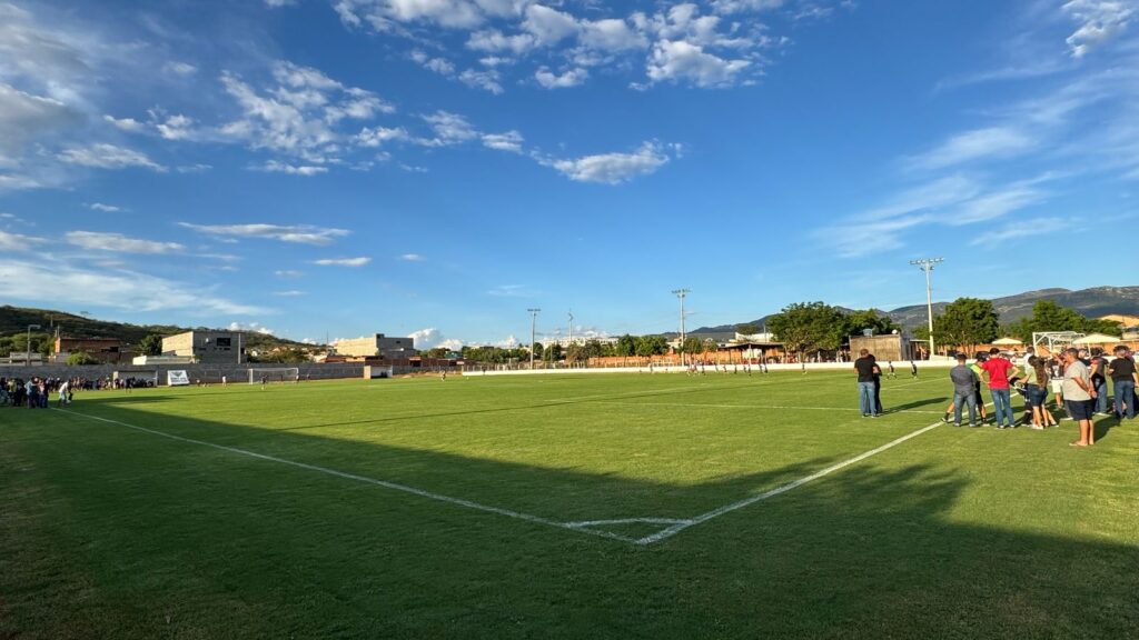Deputado Marquinho Lemos reforça apoio ao esporte em Monte Azul 2 monteazul2